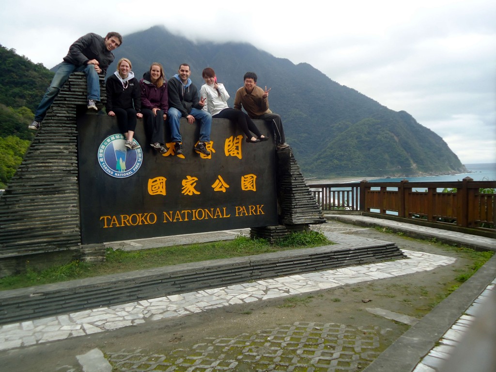 A Cruising Couple, Taroko National Park