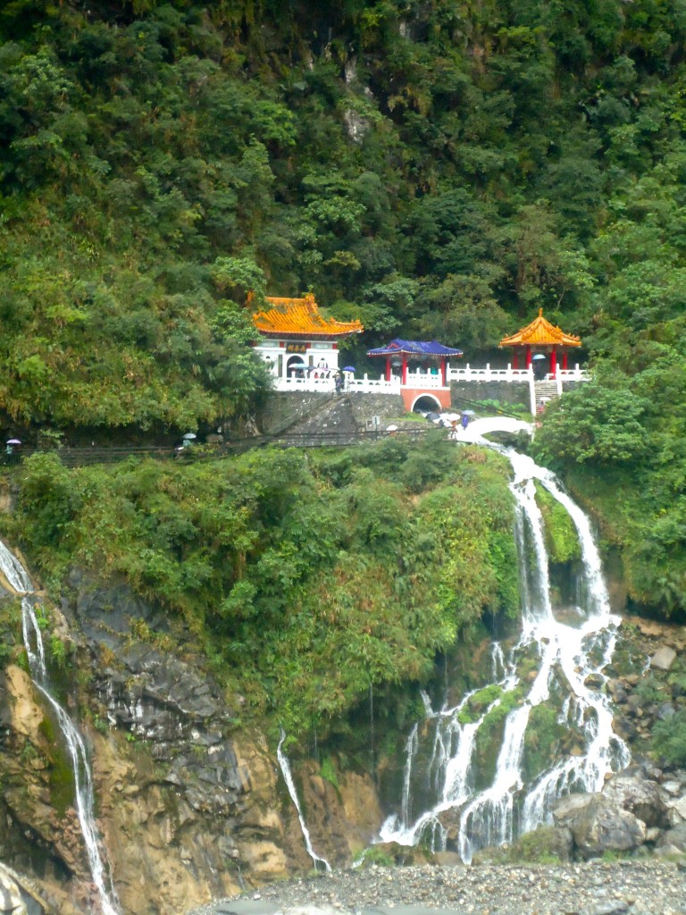 Temple in Taroko Gorge