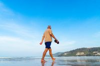 How Older Travellers Can Keep Costs in Check