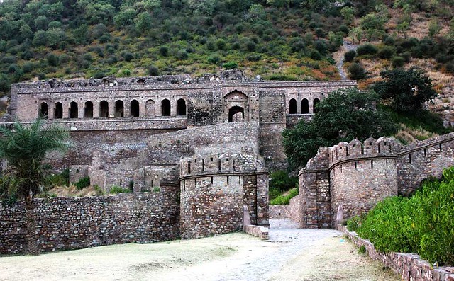 Bhangarh - A Must-Visit Abandoned Hike