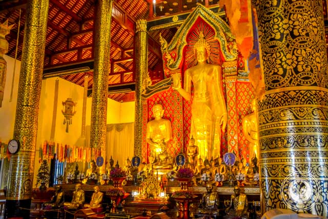 Wat Chedi Luang Worawihan Chiang Mai Thailand